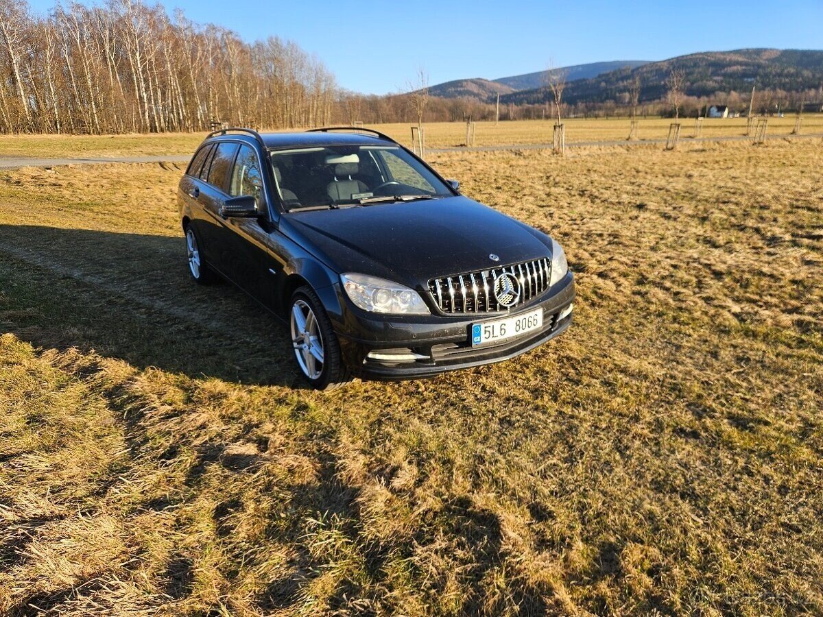 Mercedes-Benz Třídy C Kombi 0,0 135 kw
