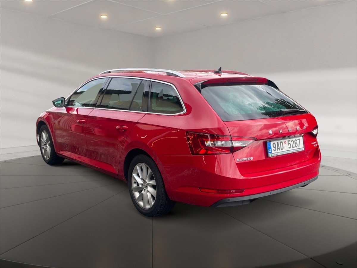 Škoda Superb