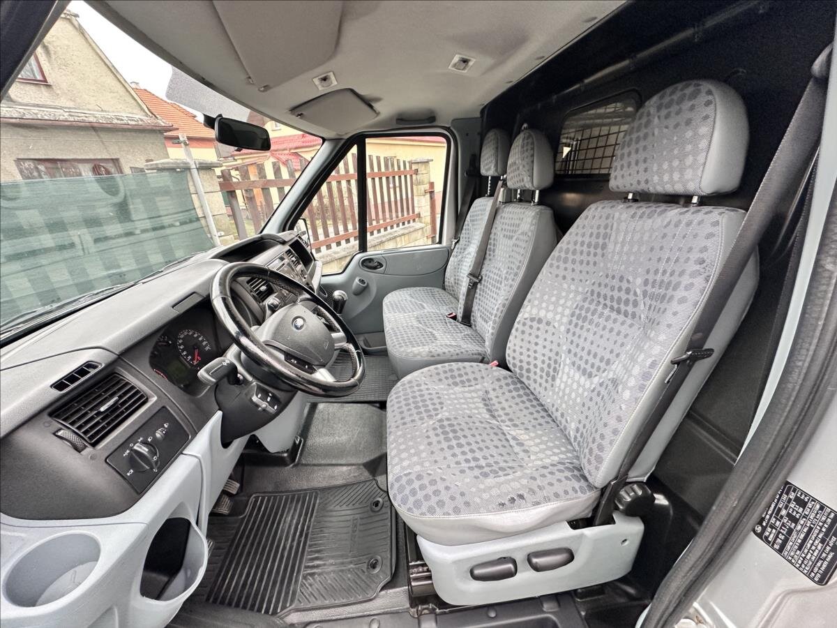 Ford Transit Skříň 2,2 l 63 kw