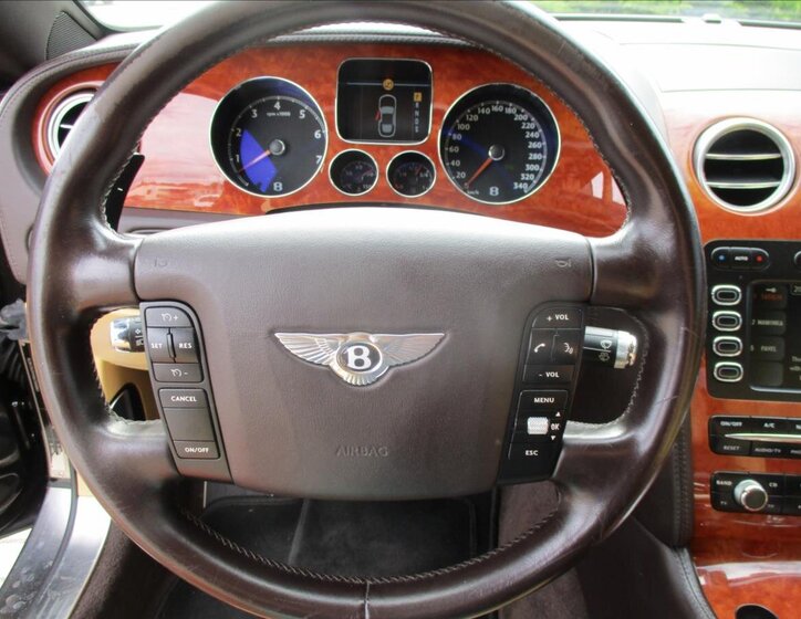 Bentley Continental GT 13