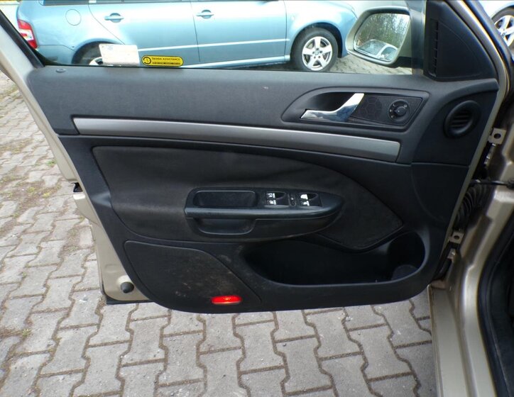 Škoda Octavia Kombi 2,0 l 103 kw