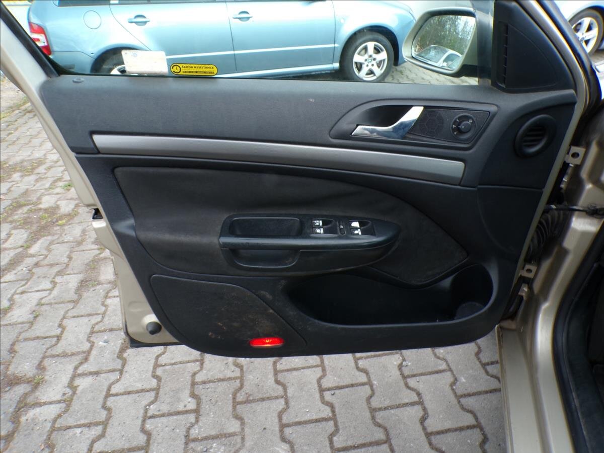 Škoda Octavia Kombi 2,0 l 103 kw