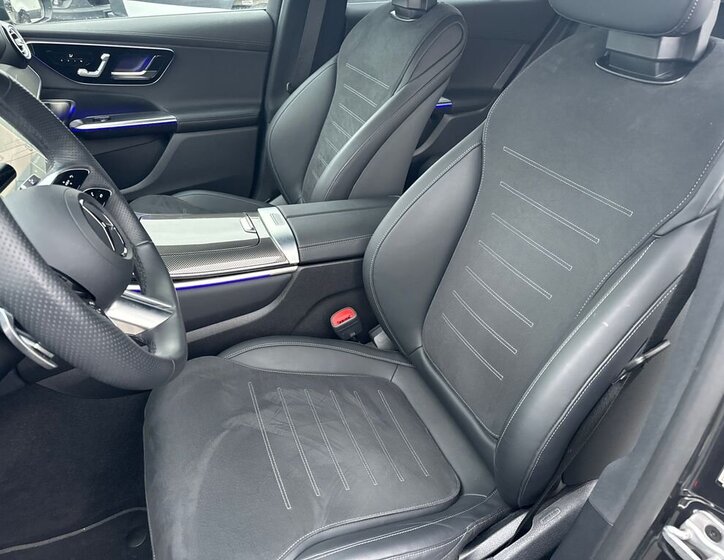 Mercedes-Benz GLC 13