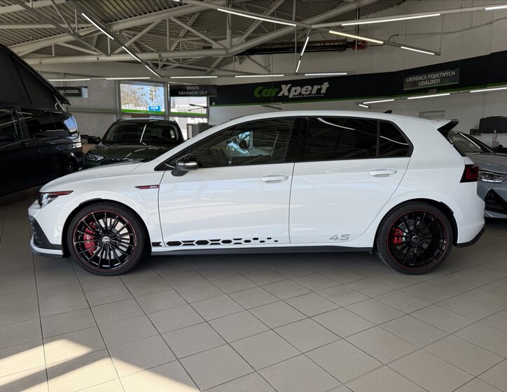 Volkswagen Golf Hatchback 2,0 l 221 kw