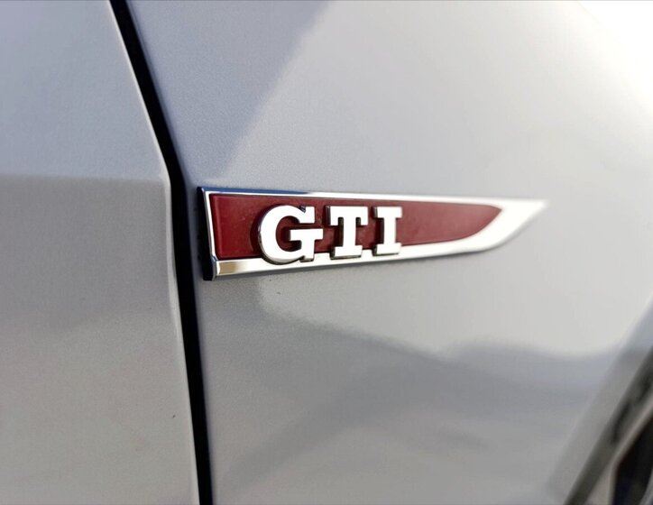 Volkswagen Golf Hatchback 2,0 l 180 kw