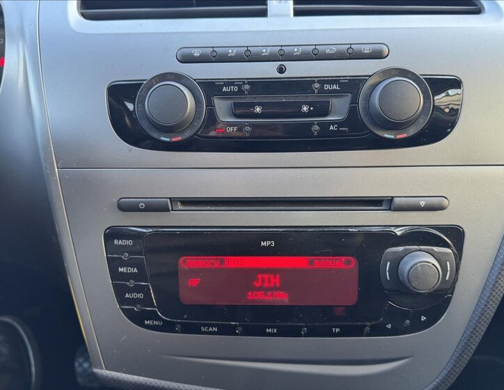 Seat Leon Hatchback 1,4 l 92 kw