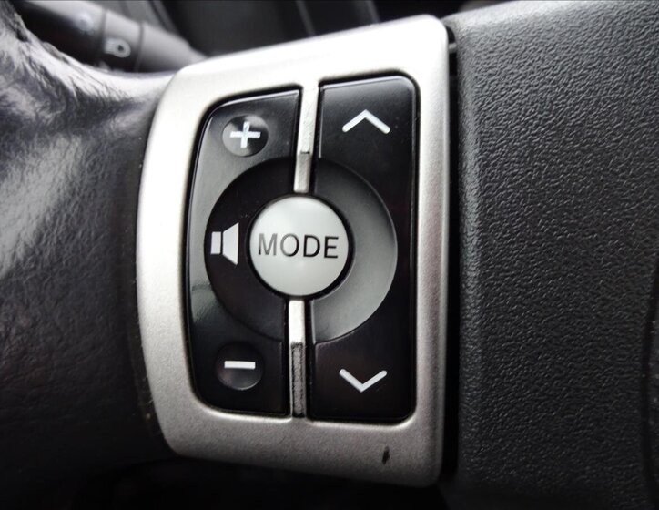 Toyota Urban Cruiser Hatchback 1,3 l 74 kw