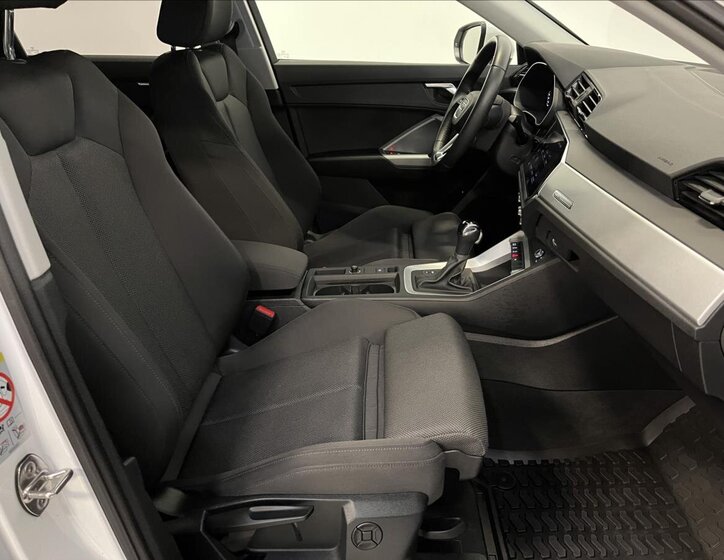 Audi Q3 SUV 1,5 l 110 kw