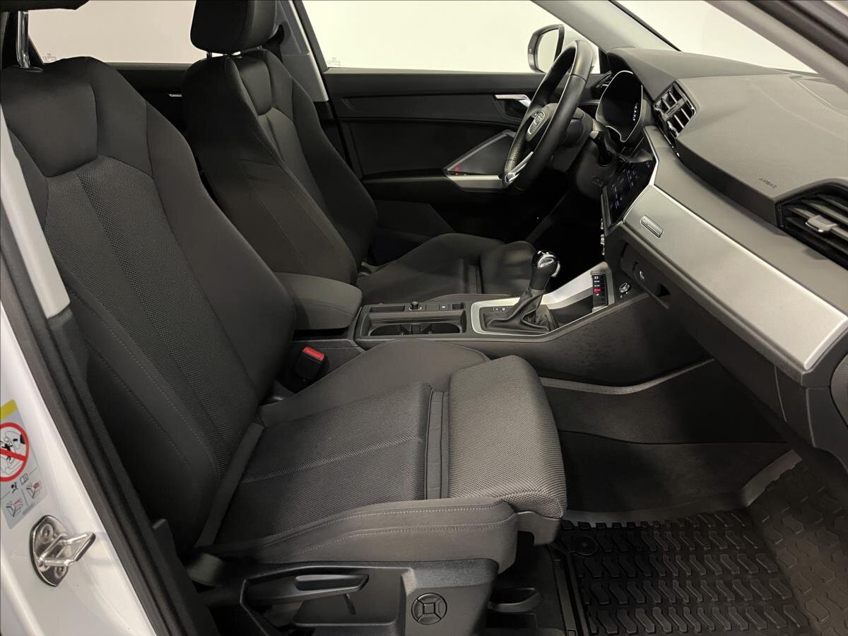 Audi Q3 SUV 1,5 l 110 kw