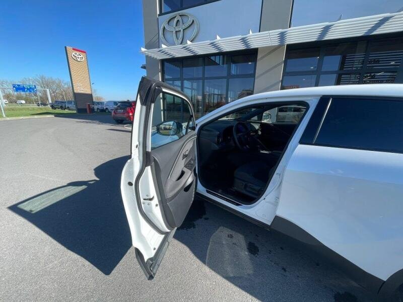 Toyota C-HR SUV / Terénní 2,0 l 112 kw