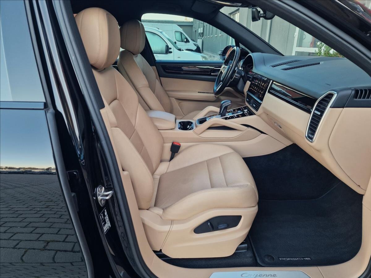 Porsche Cayenne SUV / Terénní 3,0 l 250 kw