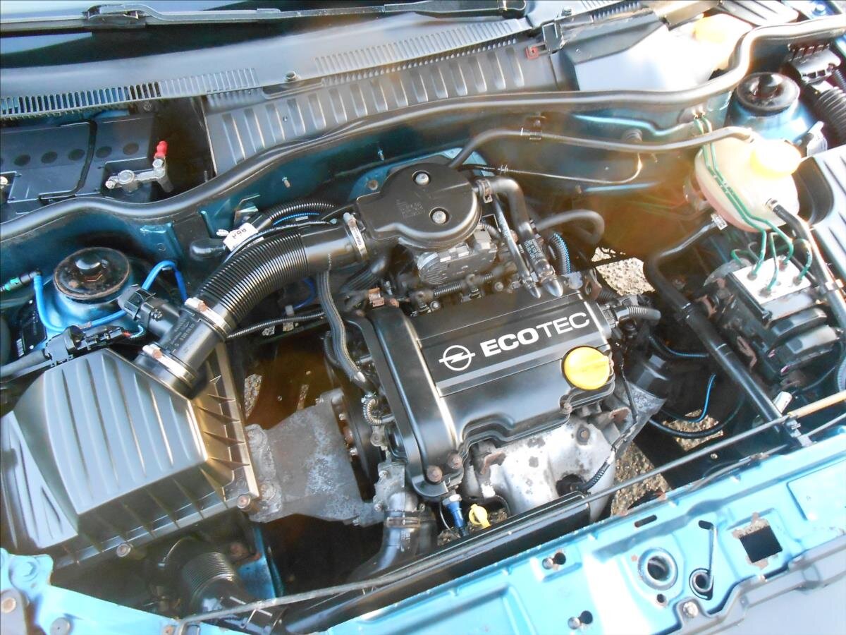 Opel Corsa Hatchback 973,0 43 kw