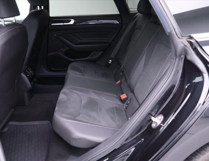 Volkswagen Arteon Kombi 2,0 l 206 kw