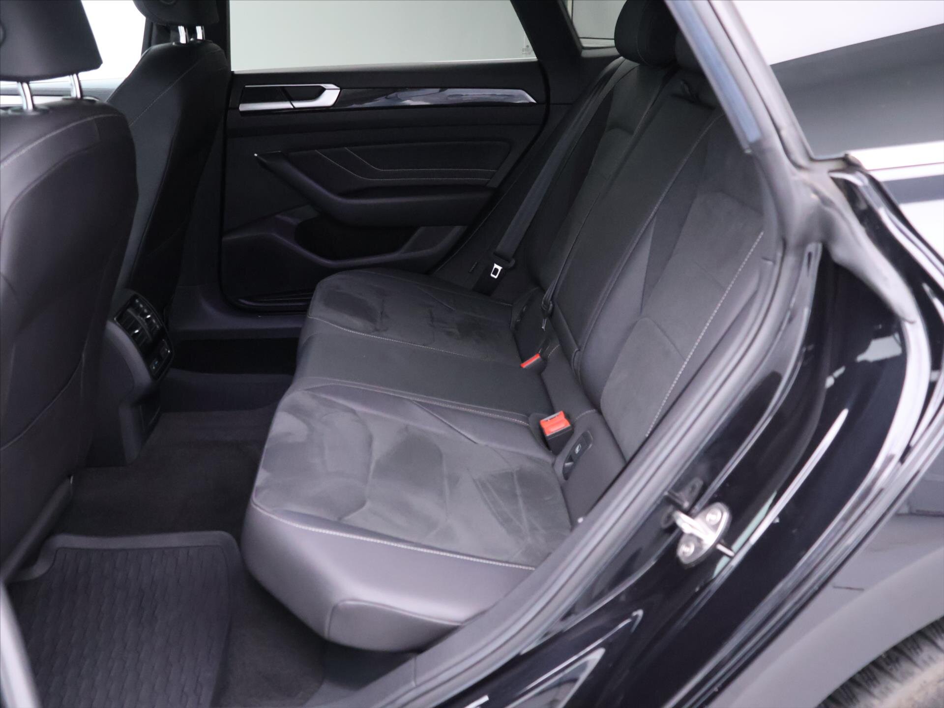Volkswagen Arteon Kombi 2,0 l 206 kw