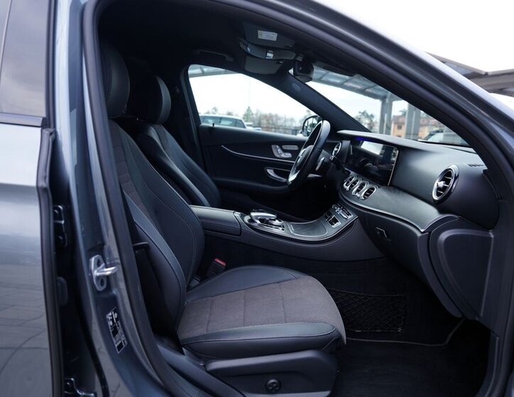 Mercedes-Benz Třídy E Sedan 2,0 l 143 kw