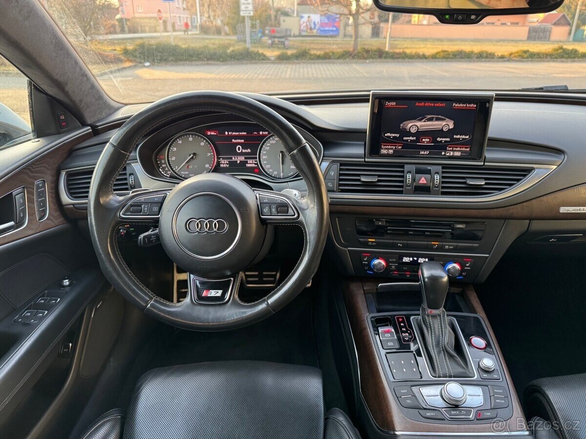 Audi S7 Hatchback 4,0 l 331 kw