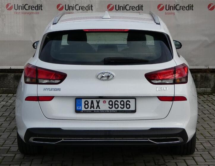 Hyundai i30 4