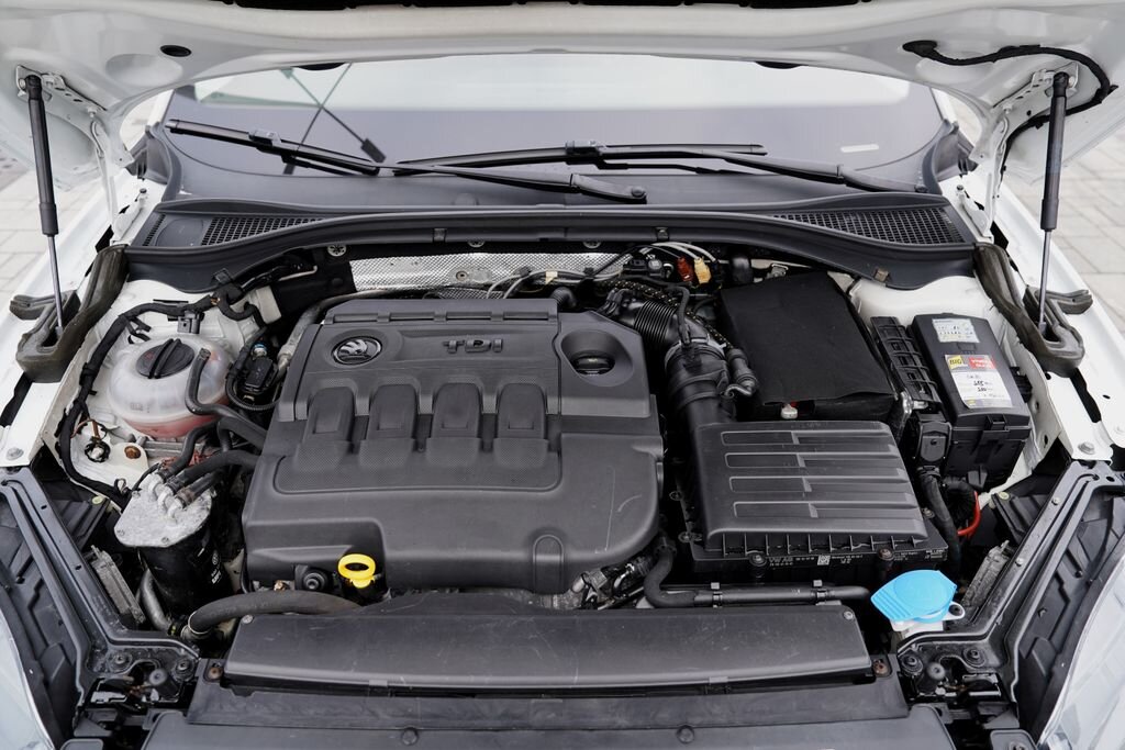 Škoda Superb Sedan 2,0 l 140 kw