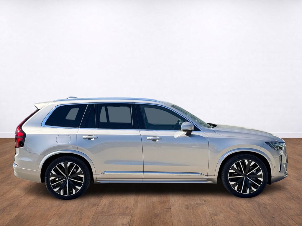 Volvo XC90 SUV / Terénní 2,0 l 335 kw