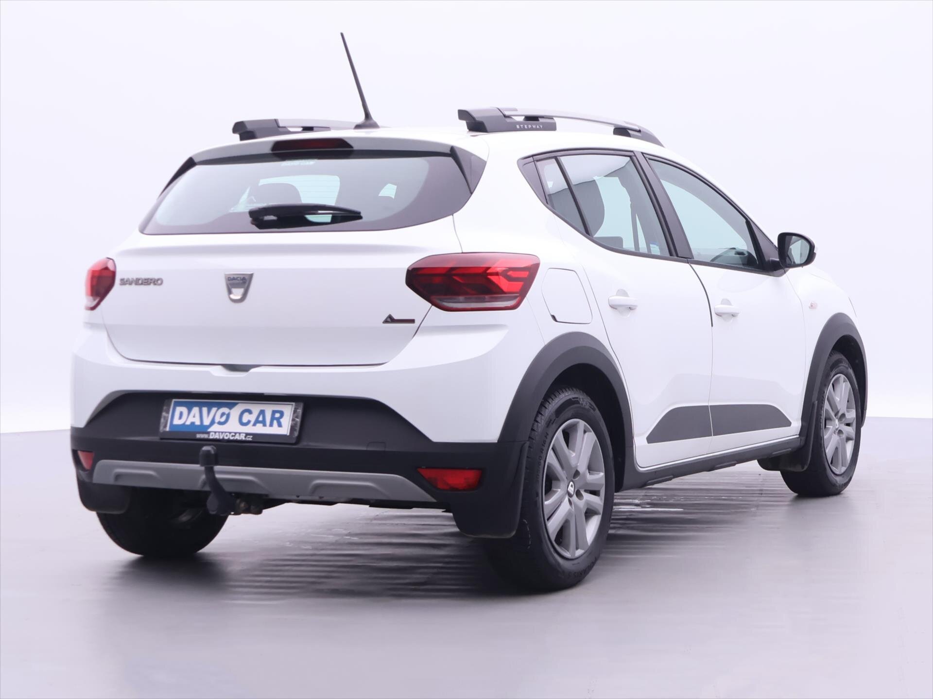 Dacia Sandero Hatchback 999,0 67 kw