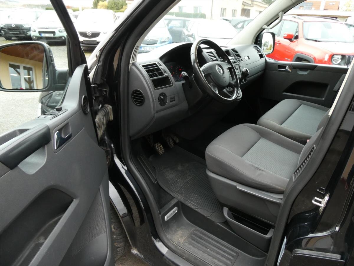 Volkswagen Caravelle