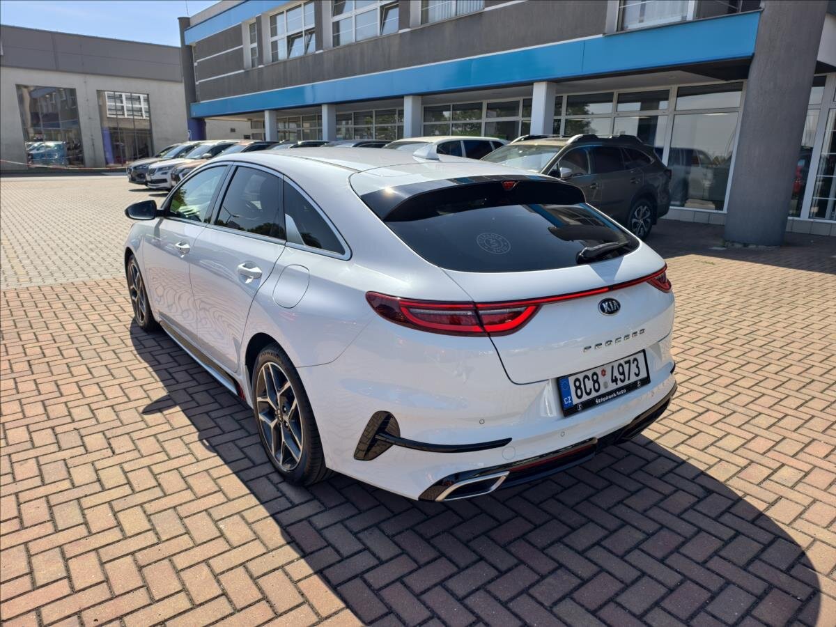 KIA ProCeed Kombi 1,4 l 103 kw