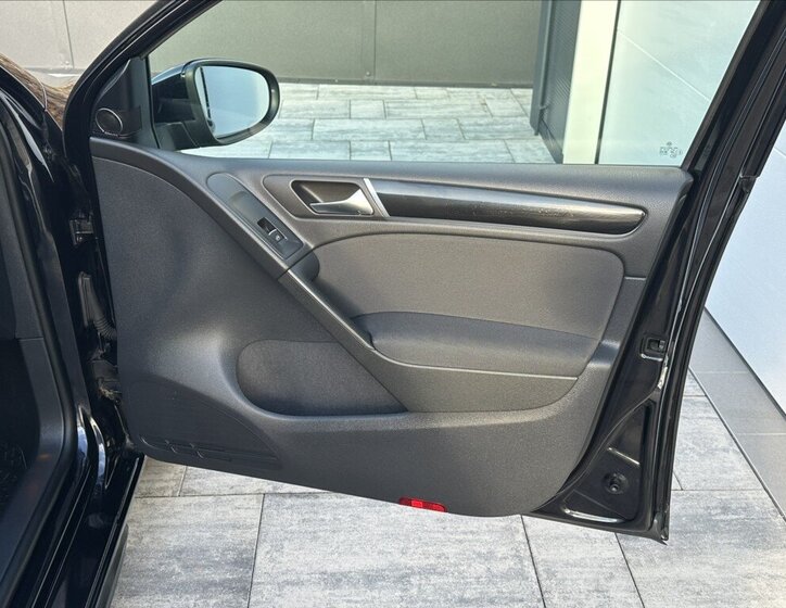 Volkswagen Golf Hatchback 2,0 l 155 kw