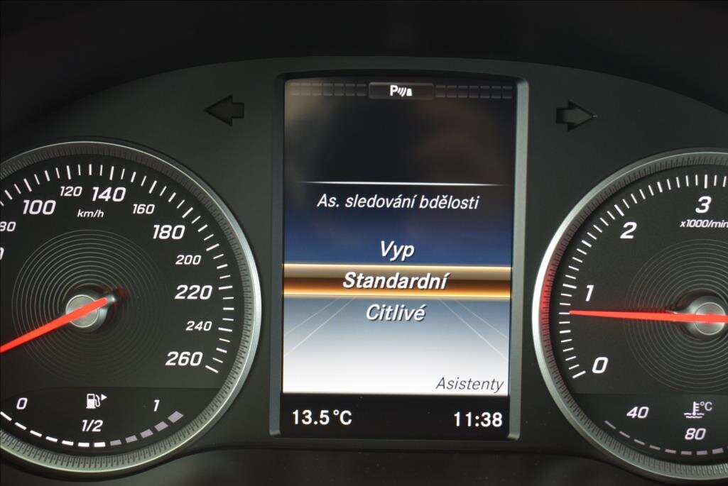 Mercedes-Benz Třídy C Sedan / Limuzína 2,1 l 125 kw