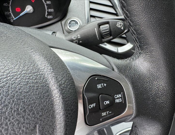 Ford EcoSport MPV 1,5 l 88 kw