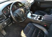 Volkswagen Touareg 13