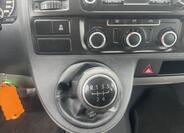 Volkswagen Transporter 9