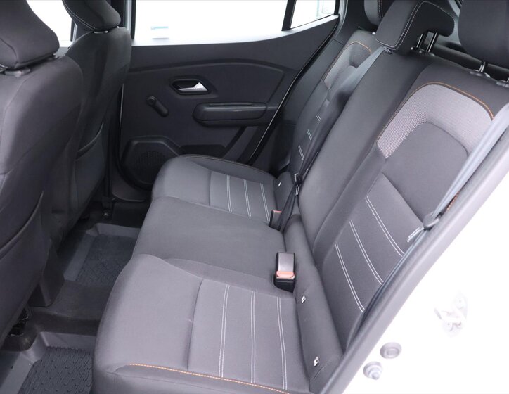 Dacia Sandero Hatchback 999,0 67 kw