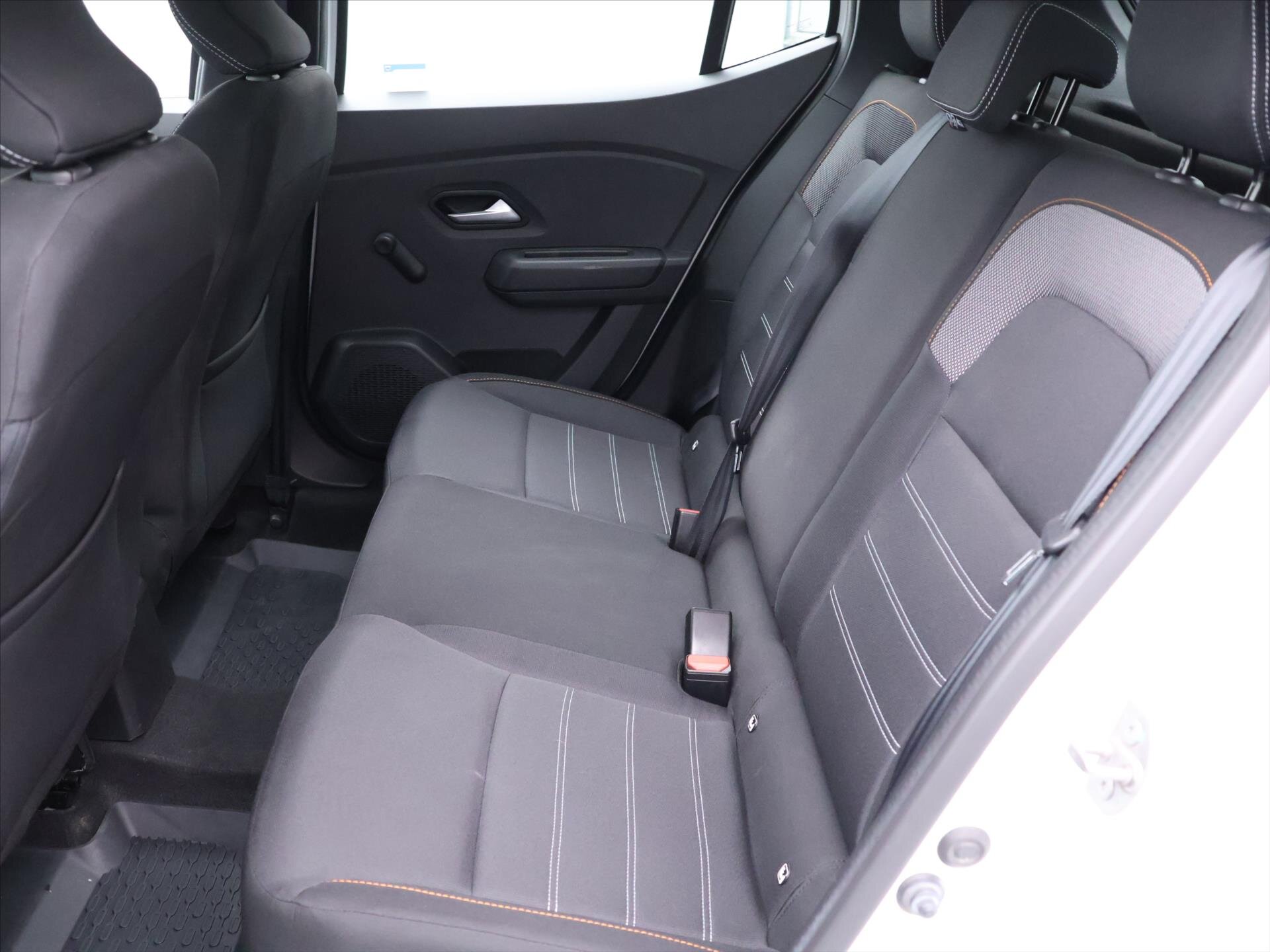 Dacia Sandero Hatchback 999,0 67 kw