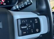 Land Rover Defender 14