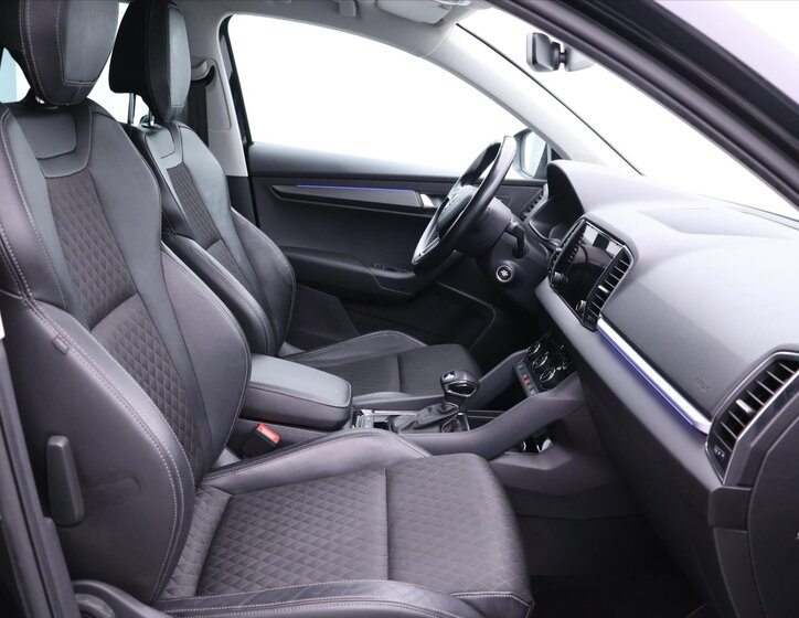 Škoda Karoq SUV / Terénní 1,6 l 85 kw