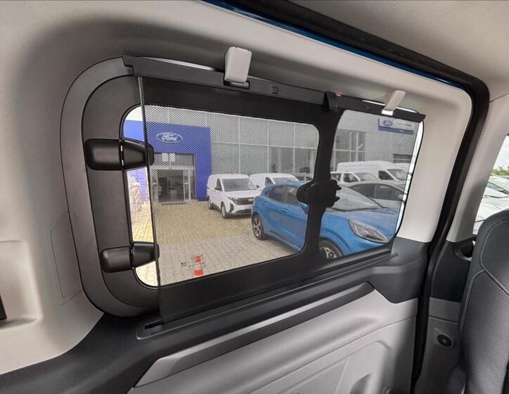 Ford Tourneo Custom 14