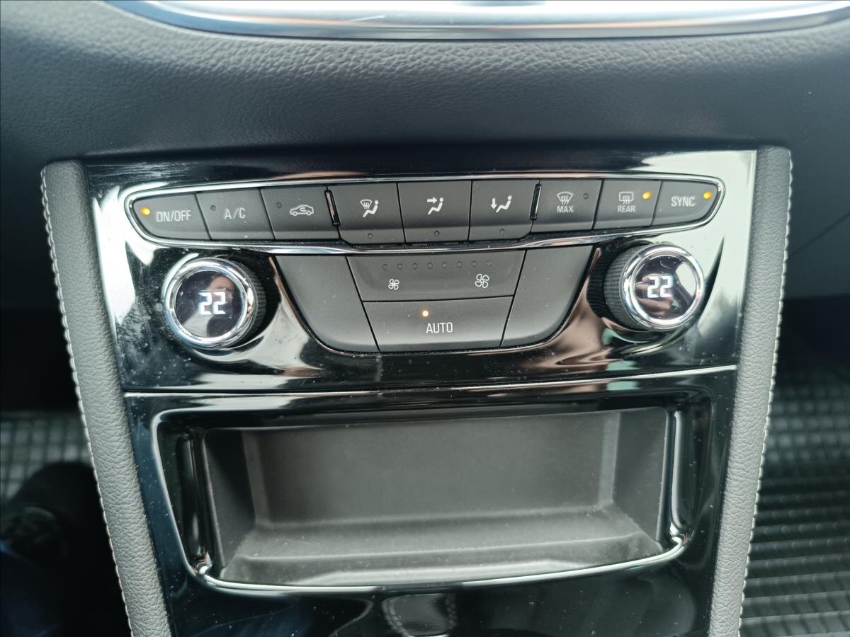 Opel Astra Hatchback 1,2 l 96 kw