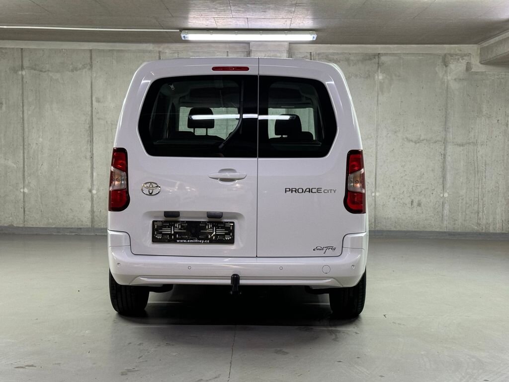 Toyota ProAce City Verso MPV 1,5 l 74 kw