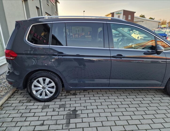 Volkswagen Touran Kombi 2,0 l 90 kw