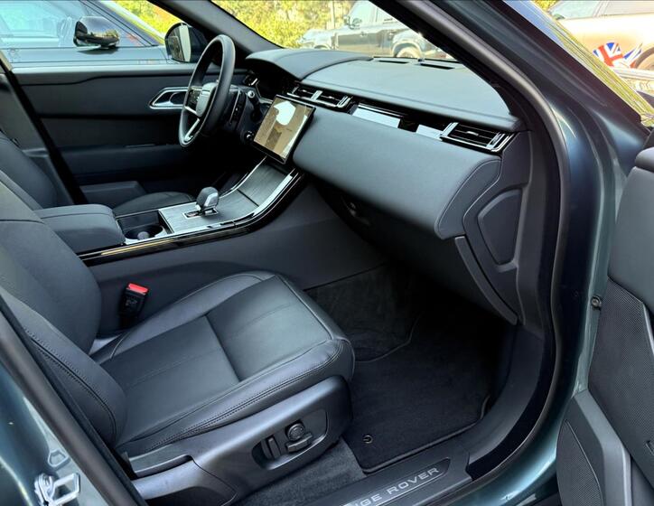 Land Rover Range Rover Velar 26