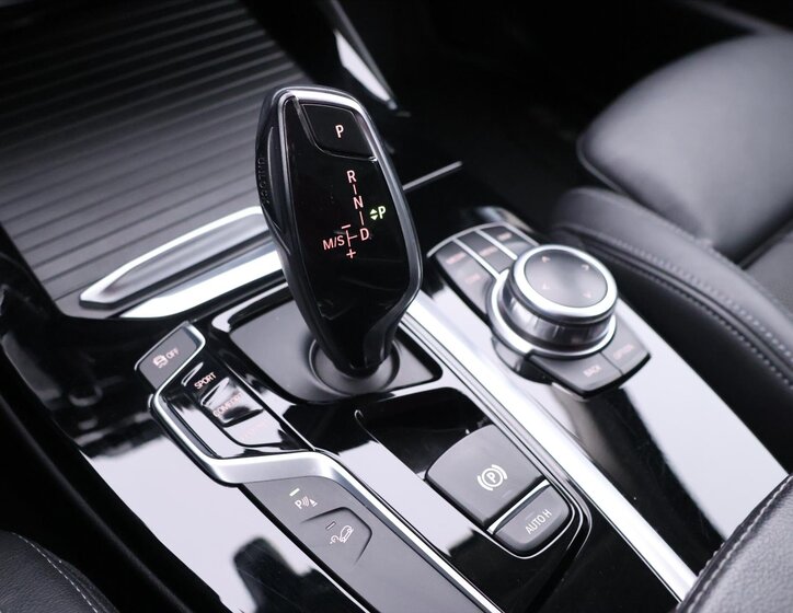 BMW X3 SUV / Terénní 2,0 l 140 kw