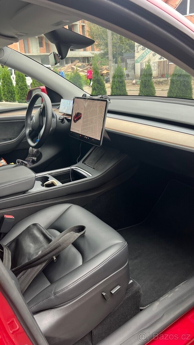 Tesla Model Y SUV / Terénní 0,0 255 kw