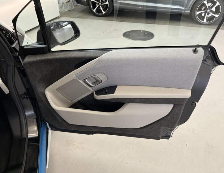 BMW i3 Hatchback 647,0 125 kw