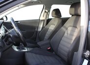 Volkswagen Passat 10