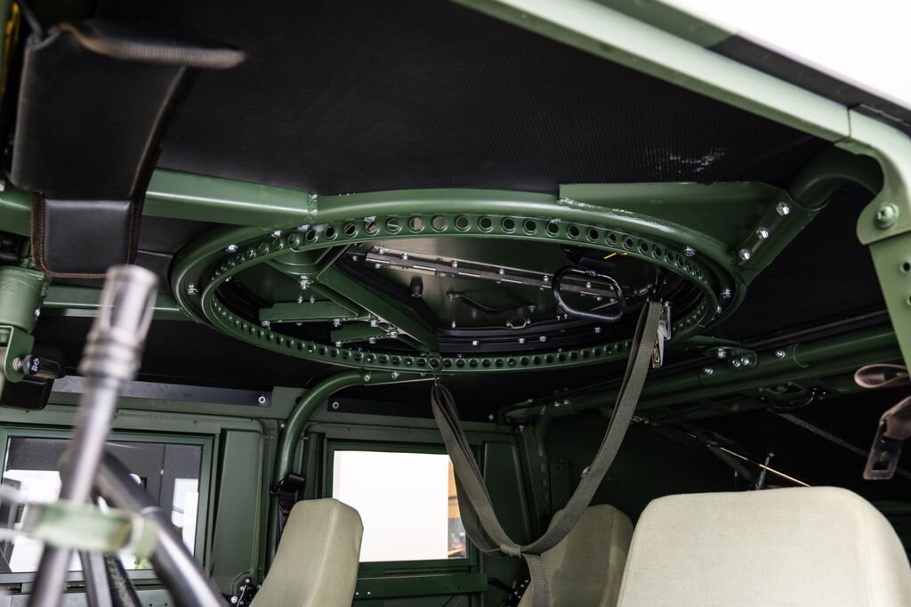 Hummer H1 SUV / Terénní 6,2 l 110 kw