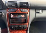 Mercedes-Benz Třídy C Sedan 1,8 l 105 kw