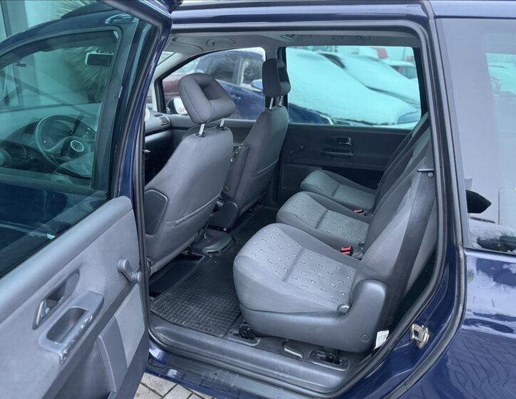 Volkswagen Sharan Kombi 1,9 l 96 kw