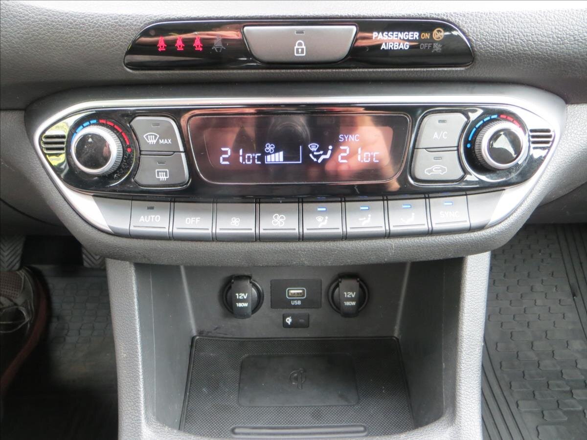 Hyundai i30 Kombi 998,0 88 kw