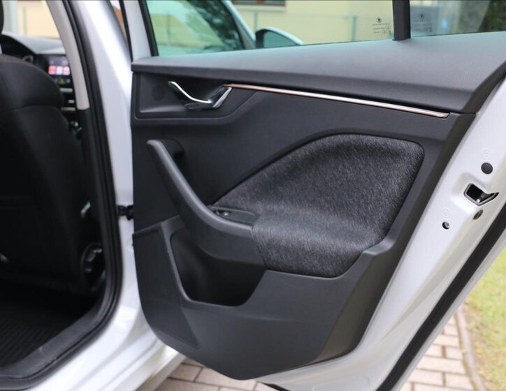 Škoda Kamiq Hatchback 999,0 81 kw