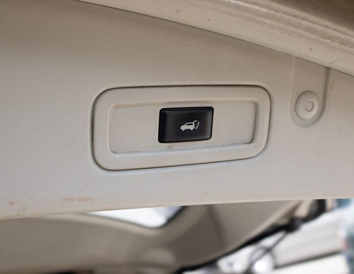 Nissan Murano SUV / Terénní 2,5 l 140 kw